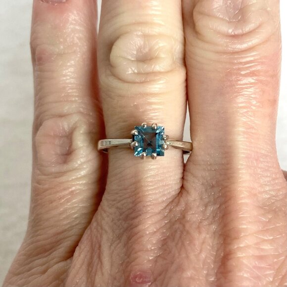 Sterling Silver 925 Claw Prong Set Square Blue Topaz Solitaire Ring Sz 6.25 - Picture 12 of 16
